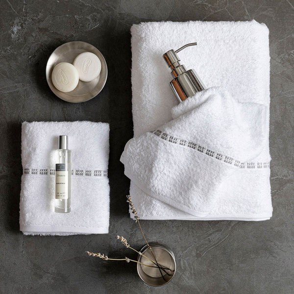 Chakra Mayto Soap Dispenser Silver