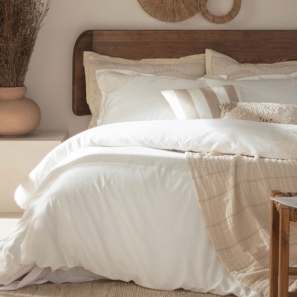 Chakra Nadira Duvet Cover Set E. Kng Ecru