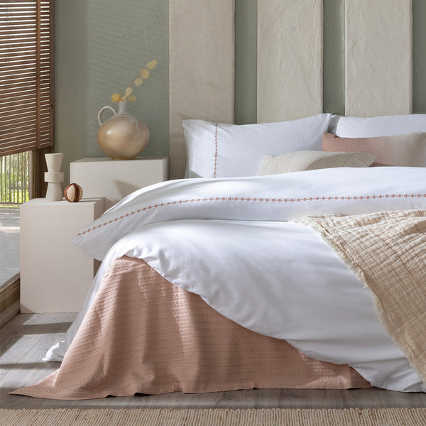 Chakra Florissa Duvet Cover Set E.Kng White