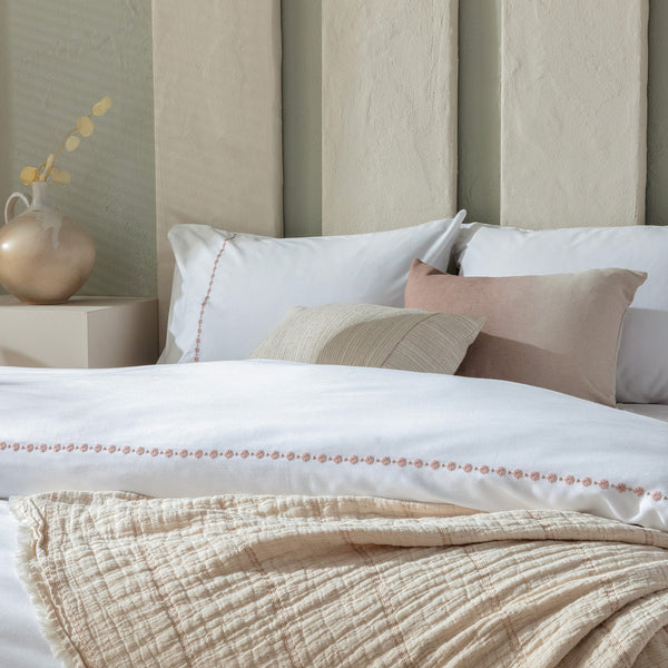 Chakra Florissa Duvet Cover Set Sng White