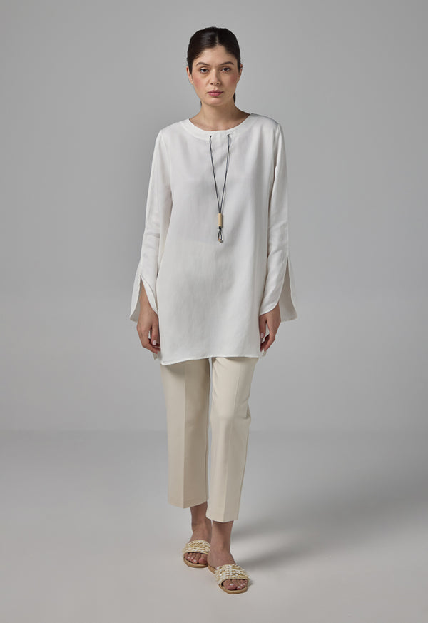 Choice Basic Flared Blouse With Attached Necklace Off White