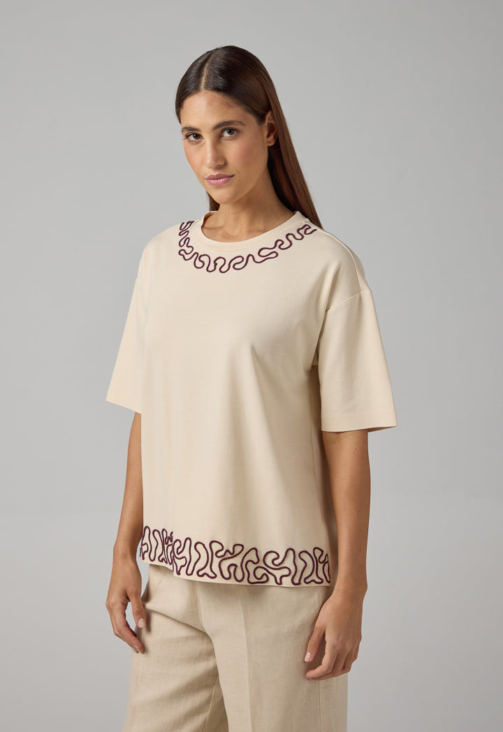 Choice Embroidered Contrast T-Shirt Beige
