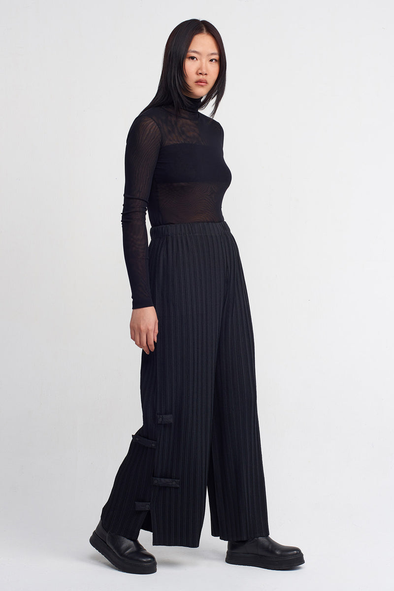 NU Pleated Trousers With Snap Button Detail Black