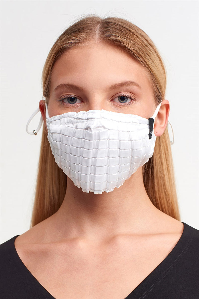 NU Pleated Face Mask White